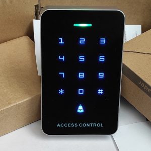 اکسس کنترل لمسی اورجینال ( rfid تاچ پنل 125khz ) کارت و رمز با قاب محافظ